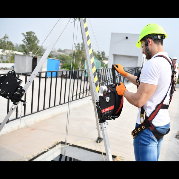[FP-UFT510010B] Mounting Bracket for all KStrong® SRL-R 3-Way Retrieval devices