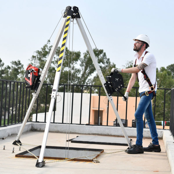 [FP-UFT510010] 10' adjustable tripod with dual built-in pulley assembly and storage bag