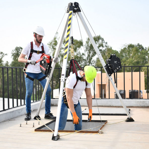 [FP-UFT510010] 10' adjustable tripod with dual built-in pulley assembly and storage bag