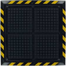 Hog Heaven III Work Station Comfort, Black with Striped Border  43.75" x 43.75"